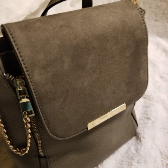 Call it Spring Tote Backpack Purse Gold Chain Olive Green - Picture 10 of 12